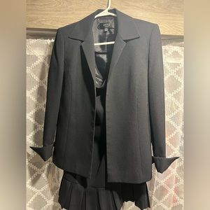 Kasper suit. Jacket and skirt